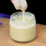 Potente crema antiarrugas natural por 2 euros: la preparas directamente en casa