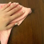 Esto pule todos los muebles de madera sin brillo: 10 veces más fuerte que la cera de abejas