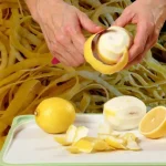 Lemon peels, throwing them away is a serious mistake: if you use them like this they are worth gold at home